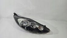 Laden Sie das Bild in den Galerie-Viewer, Frontscheinwerfer Ford Fiesta I VII 1434257174 Rechts Scheinwerfer Headlight SCH2881587922mw