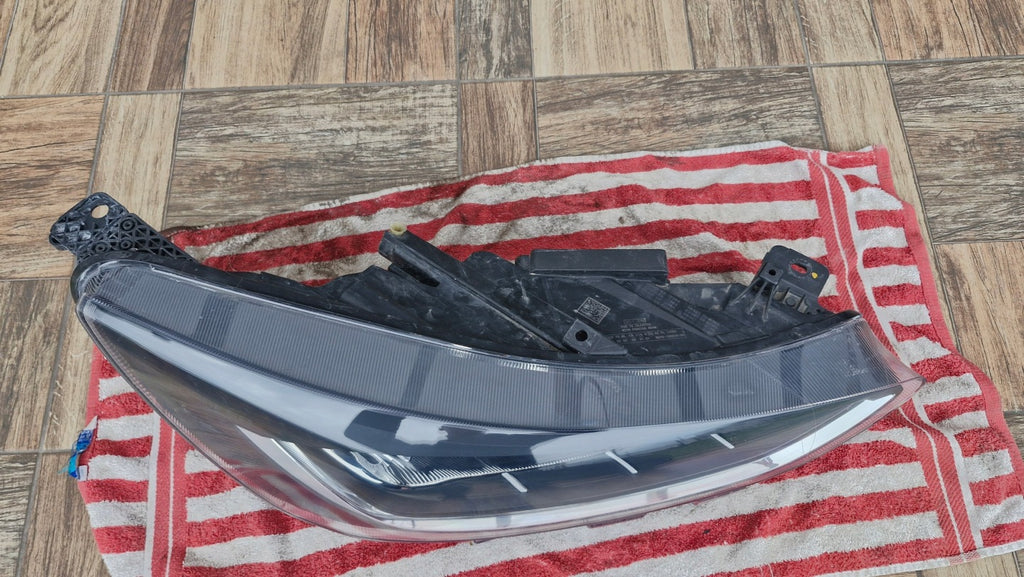 Frontscheinwerfer Ford Focus NX7B-13E014-CD Rechts Scheinwerfer Headlight SCH3267563225qk