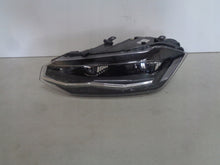 Laden Sie das Bild in den Galerie-Viewer, Frontscheinwerfer VW Polo 2G1941035B FULL LED Links Scheinwerfer Headlight