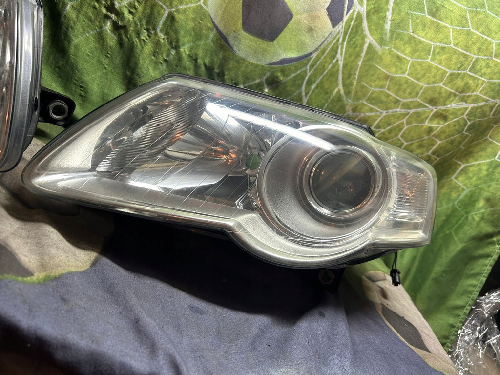 Frontscheinwerfer VW Passat 3C0941005J 3C0941006J Ein Satz Headlight SCH9056272521km