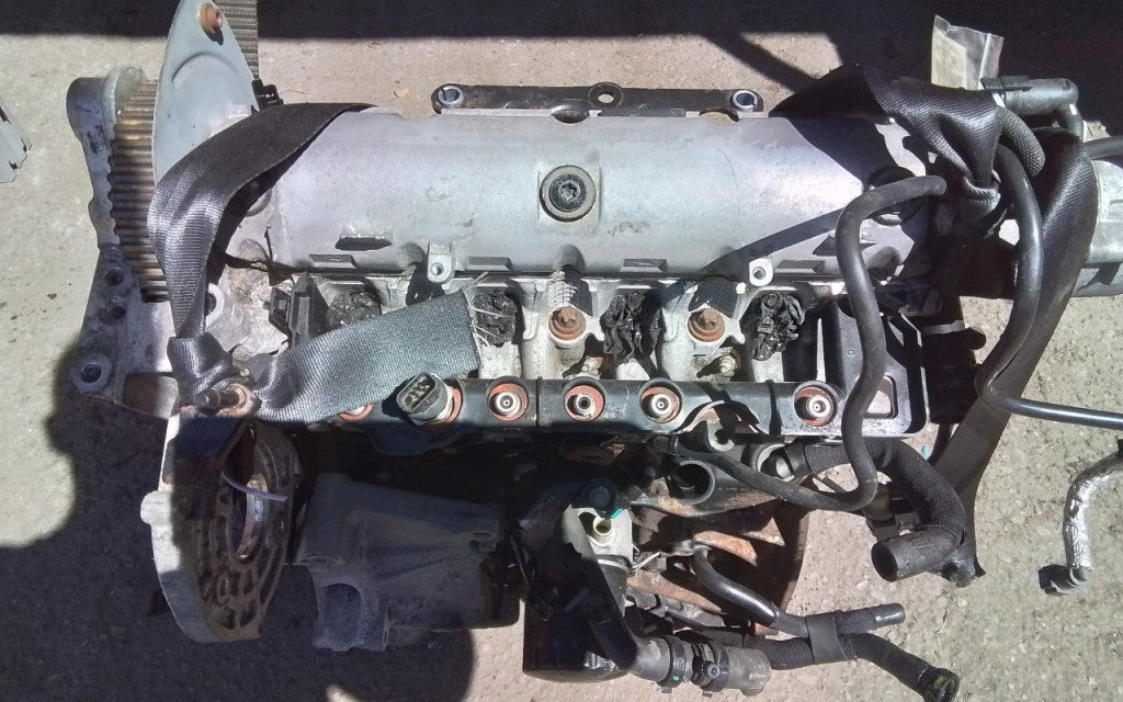 Motor Renault Megane III F9QN870 1.9 DCI 2008 Diesel Engine Komplett