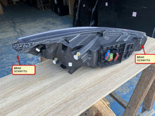 Laden Sie das Bild in den Galerie-Viewer, Frontscheinwerfer Ford Focus NX7B-13E017-AG LED Links Scheinwerfer Headlight SCH2425389372qh