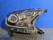 Laden Sie das Bild in den Galerie-Viewer, Frontscheinwerfer Ford Ranger JB3B-13D154 Xenon Rechts Scheinwerfer Headlight SCH7499462475dr