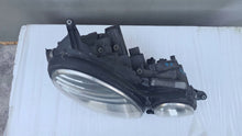 Laden Sie das Bild in den Galerie-Viewer, Frontscheinwerfer Mercedes-Benz W211 Rechts Scheinwerfer Headlight SCH7169386130cy