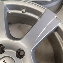 Laden Sie das Bild in den Galerie-Viewer, 4x Alufelge 18 Zoll 7.5" 5x114.3 49ET Glanz Silber Hyundai I Rim Wheel FEL3424276313zz