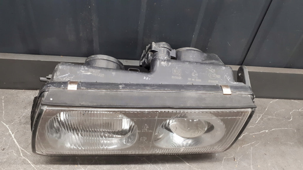 Frontscheinwerfer Mitsubishi Delica 100-37619 Links Scheinwerfer Headlight