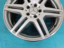 Laden Sie das Bild in den Galerie-Viewer, 1x Alufelge 18 Zoll 9.0&quot; 5x112 54ET A2124012402 Mercedes-Benz W212 Rim Wheel