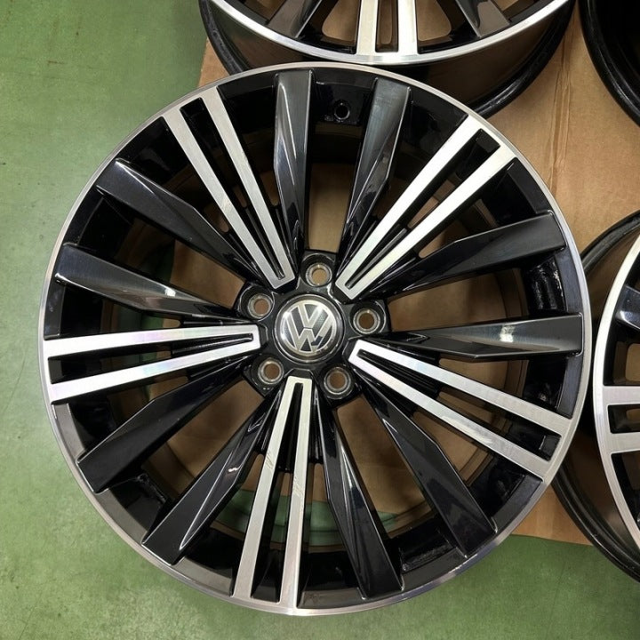 4x Alufelge 18 Zoll 7.0" 5x112 43ET Glanz Schwarz 5NA601025 VW Rim Wheel FEL6521410297ke