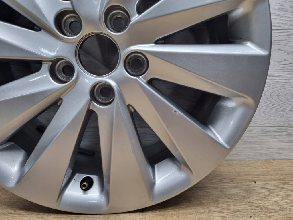 1x Alufelge 16 Zoll 6.0" 5x100 45ET 6F9601025 Seat Arona Rim Wheel