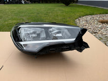 Laden Sie das Bild in den Galerie-Viewer, Frontscheinwerfer Opel Corsa F 3542618 Rechts Scheinwerfer Headlight SCH2807085860pt