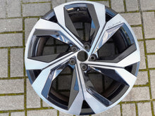 Load image into Gallery viewer, 1x Alufelge 20 Zoll 8.0" 5x114.3 40ET Glanz Schwarz 403001493R Alpine I FEL9617370533kr