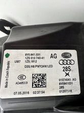 Laden Sie das Bild in den Galerie-Viewer, Frontscheinwerfer Audi A3 8V0941031 Xenon Links Scheinwerfer Headlight SCH9652351651bs
