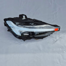 Load image into Gallery viewer, Frontscheinwerfer Volvo Xc60 II 32404710 LED Rechts Scheinwerfer Headlight SCH7178181365rh