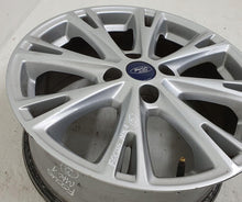 Laden Sie das Bild in den Galerie-Viewer, 1x Alufelge 17 Zoll 7.0" 4x108 47 5ET Glanz Silber Ford Fiesta I Rim Wheel FEL1469611987zj