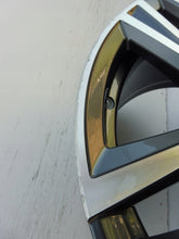 Laden Sie das Bild in den Galerie-Viewer, 1x Alufelge 18 Zoll 9.0" 5x112 42ET 6896770 BMW G22 Rim Wheel FEL8556316178mj