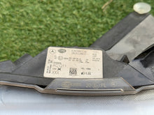 Laden Sie das Bild in den Galerie-Viewer, Frontscheinwerfer Mercedes-Benz Vito W447 A4479067700 Links Headlight