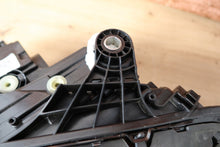 Laden Sie das Bild in den Galerie-Viewer, Frontscheinwerfer Mercedes-Benz W206 A2069068104 LE19A6437 Full LED Links SCH8554429819wg