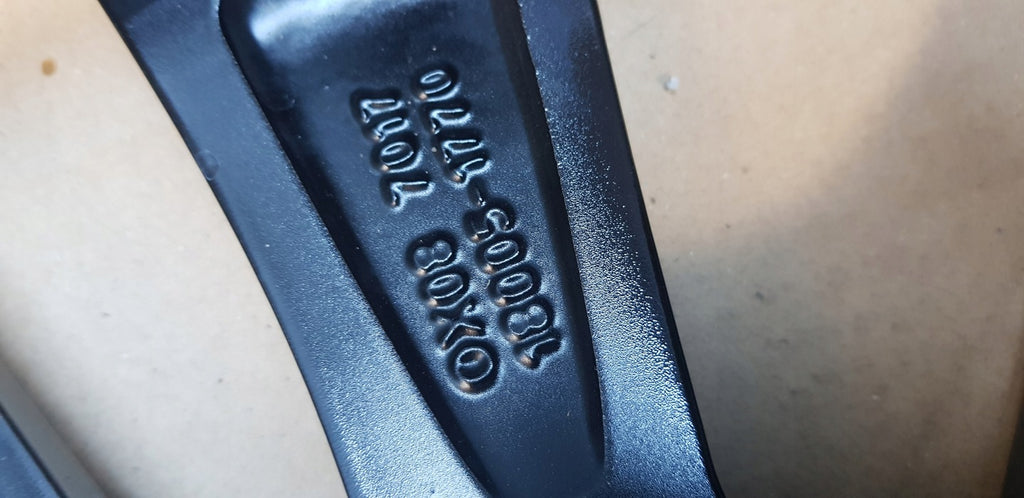 1x Alufelge 17 Zoll 7.0" 5x114.3 50ET KBA46705 Hyundai Rim Wheel