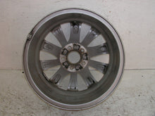 Laden Sie das Bild in den Galerie-Viewer, 1x Alufelge 17 Zoll 7.5" 5x120 37ET Glanz Silber 6796240 87169090 BMW Rim Wheel FEL7420346520ep