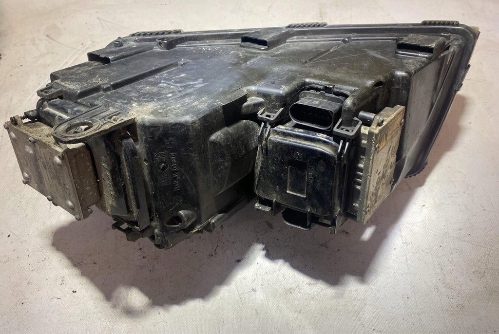 Frontscheinwerfer Audi A8 158144-00-RE Rechts Scheinwerfer Headlight SCH6793312890yg