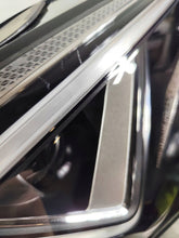 Laden Sie das Bild in den Galerie-Viewer, Frontscheinwerfer Seat Tarraco 5FJ941008K Full LED Rechts Scheinwerfer Headlight