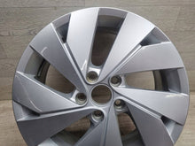 Laden Sie das Bild in den Galerie-Viewer, 1x Alufelge 17 Zoll 5x112 46ET 5H0601025B VW Golf Viii Rim Wheel FEL1858084416cs