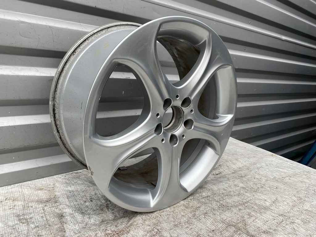 1x Alufelge 18 Zoll 8.5" 5x112 56ET A2054010700 Mercedes-Benz Rim Wheel FEL2454066425wv