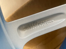 Load image into Gallery viewer, 1x Alufelge 17 Zoll 7.0&quot; 4x100 44ET 403008014R Renault Megane 1 Captur Twingo