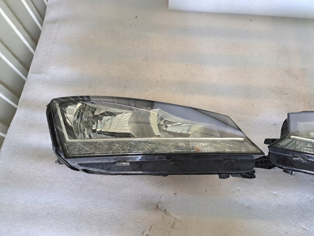 Frontscheinwerfer Skoda Fabia III 6V1941016 6V1941015 LED Rechts oder Links