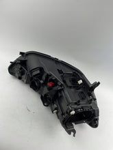 Laden Sie das Bild in den Galerie-Viewer, Frontscheinwerfer Audi A6 C7 4G0941043 Xenon Ein Stück (Rechts oder Links) SCH7301040406xm