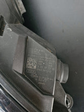 Load image into Gallery viewer, Frontscheinwerfer Audi A4 8W0941012 LED Rechts Scheinwerfer Headlight SCH8083194110az