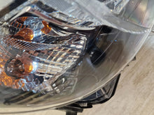 Laden Sie das Bild in den Galerie-Viewer, Frontscheinwerfer Mazda 2 D09K-51030 LED Rechts Scheinwerfer Headlight