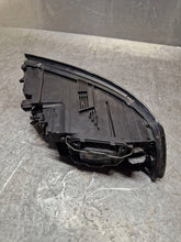 Load image into Gallery viewer, Frontscheinwerfer Volvo S40 31265694 Links Scheinwerfer Headlight SCH6097212521os