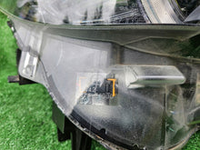 Laden Sie das Bild in den Galerie-Viewer, Frontscheinwerfer Mazda Cx5 Cx-5 KB8N51030 LED Rechts Scheinwerfer Headlight