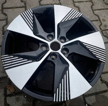 Laden Sie das Bild in den Galerie-Viewer, 1x Alufelge 18 Zoll 7.0" 5x114.3 34ET 403002015R Renault Megane E-Tech Rim Wheel FEL1677193966ck
