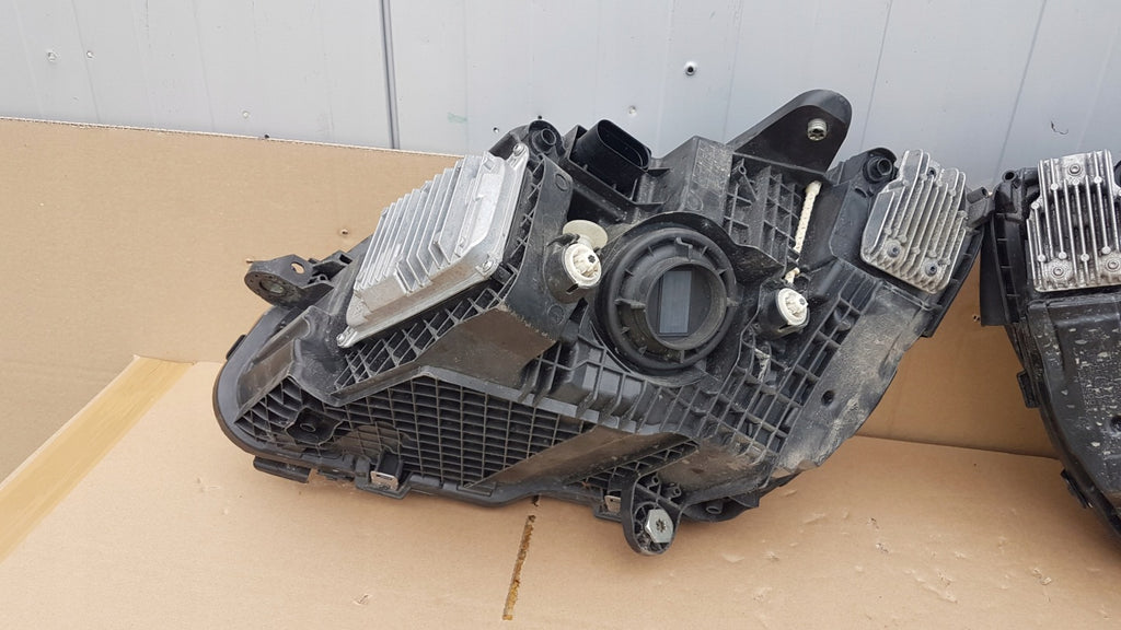 Frontscheinwerfer Mercedes-Benz W205 85122000 LED Ein Satz Headlight SCH9424674309ug