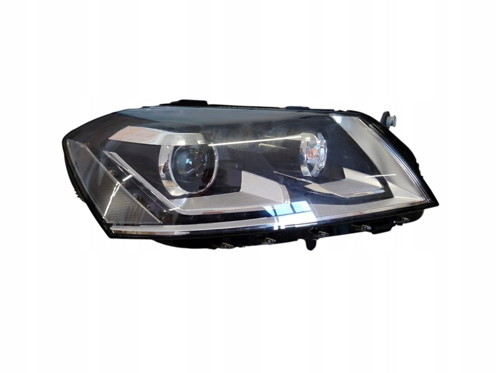Frontscheinwerfer VW I Van Passat B7 58879623AB Xenon Rechts Headlight SCH7521514075jj