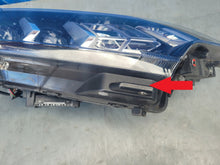 Laden Sie das Bild in den Galerie-Viewer, Frontscheinwerfer Mitsubishi Outlander I 8301D3-32 LED Rechts Headlight SCH2839363603wn