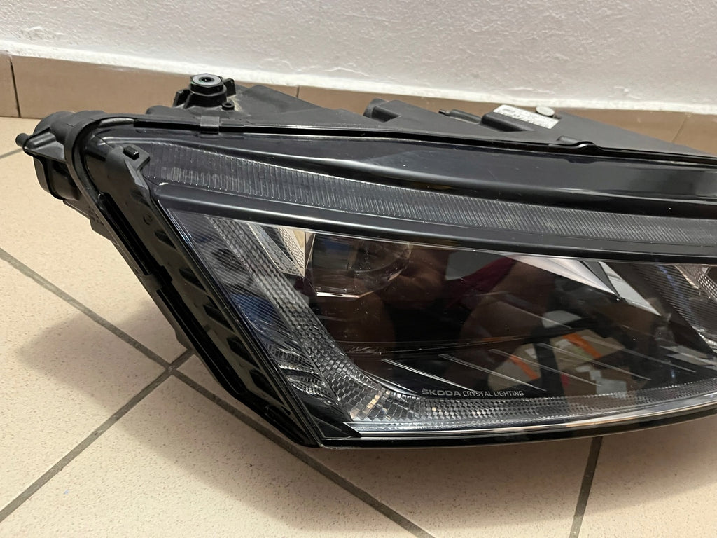 Frontscheinwerfer Skoda Octavia IV 5E4941016B LED Rechts Scheinwerfer Headlight SCH7737900951rl
