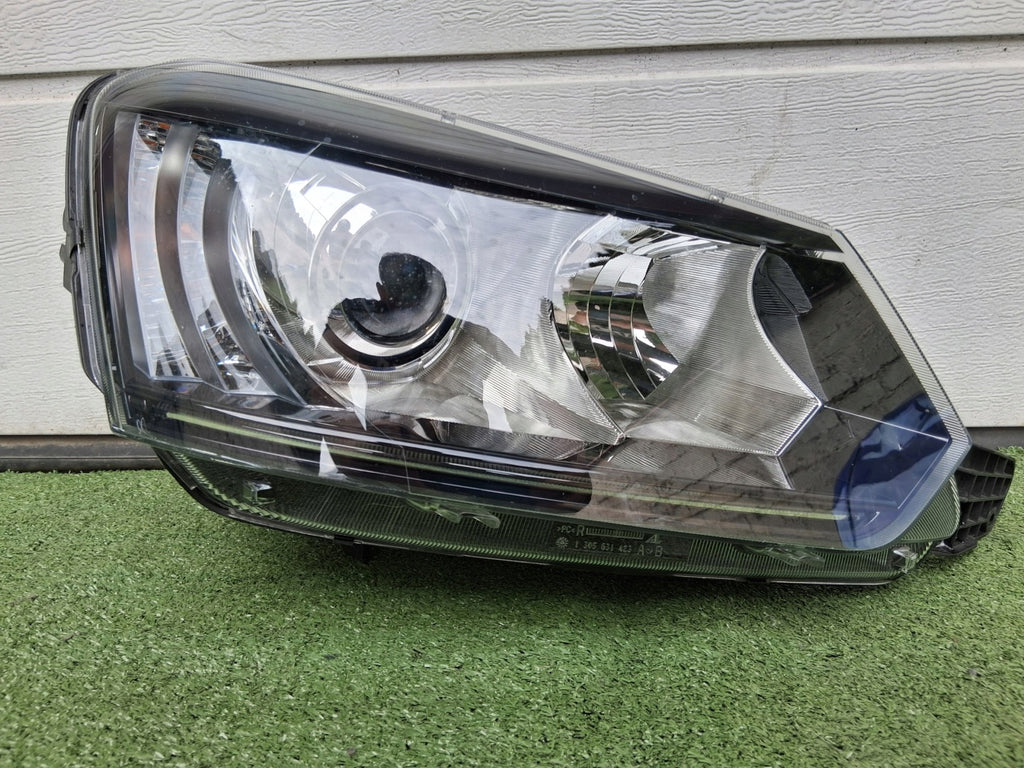Frontscheinwerfer Skoda Yeti 5l 5L1941018D Bi-Xenon Rechts Headlight SCH5056910088pr
