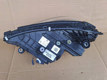 Laden Sie das Bild in den Galerie-Viewer, Frontscheinwerfer Mercedes-Benz W206 A2069066204 LED Rechts Headlight SCH7807867009le