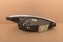 Laden Sie das Bild in den Galerie-Viewer, Frontscheinwerfer Ford Focus JX7B-13E015-AE Links Scheinwerfer Headlight SCH3451909238ja