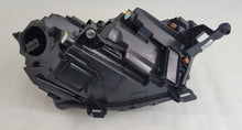 Laden Sie das Bild in den Galerie-Viewer, Frontscheinwerfer Skoda Kamiq 658941015B Full LED Links Scheinwerfer Headlight SCH1584052434ty