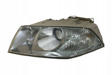 Laden Sie das Bild in den Galerie-Viewer, Frontscheinwerfer Skoda Octavia I ONV32469 Links Scheinwerfer Headlight SCH7454774168cf