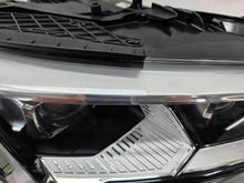 Laden Sie das Bild in den Galerie-Viewer, Frontscheinwerfer Audi Q3 83A941036 Rechts Scheinwerfer Headlight SCH9096821311fz