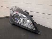 Laden Sie das Bild in den Galerie-Viewer, Frontscheinwerfer Kia Ceed RKC12779 Vorderseite Scheinwerfer Headlight