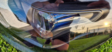 Laden Sie das Bild in den Galerie-Viewer, Frontscheinwerfer Mercedes-Benz Gle A1679066504 LED Rechts oder Links