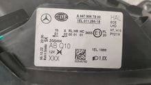 Laden Sie das Bild in den Galerie-Viewer, Frontscheinwerfer Mercedes-Benz Vito W447 A4479067800 Rechts Headlight SCH7888426042xd