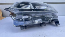 Laden Sie das Bild in den Galerie-Viewer, Frontscheinwerfer Toyota Proace 9835780680 Links Scheinwerfer Headlight SCH7666615159sg