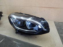 Laden Sie das Bild in den Galerie-Viewer, Frontscheinwerfer Mercedes-Benz W246 A2469067001 Rechts Scheinwerfer Headlight SCH8421156225jr